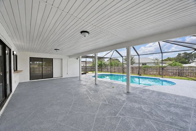 3 of 39 - 441 Se Guava Terrace, Port St. Lucie, FL