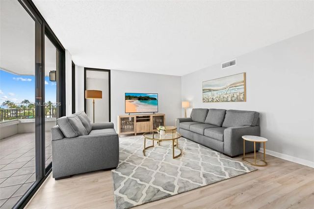 2 of 60 - 1401 S Ocean Boulevard #407, Pompano Beach, FL
