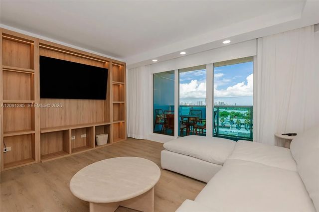 3 of 29 - 2301 Collins Avenue #834, Miami Beach, FL