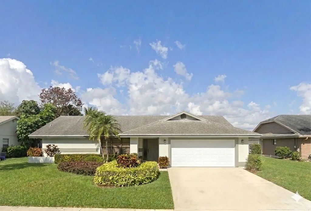 142 Parkwood Drive, Royal Palm Beach