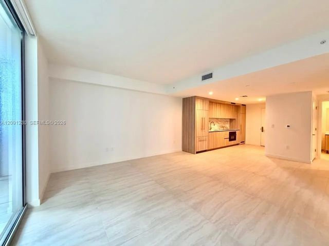 4 of 28 - 77 Se 5th Street #2506, Miami, FL