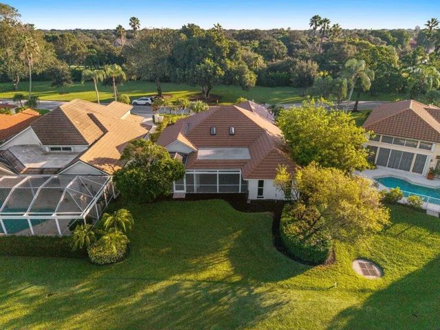 4 of 49 - 107 Golfview Court, Palm Beach Gardens, FL
