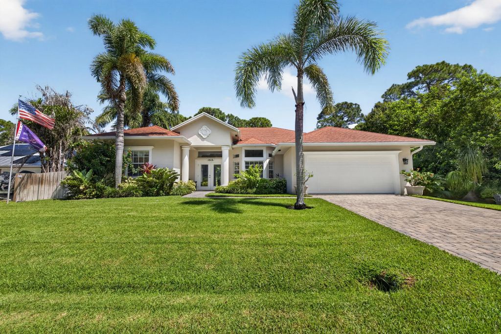 1925 Sw Oakwood Road, Port St. Lucie