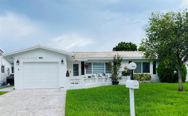 8543 Nw 13th Court, Plantation