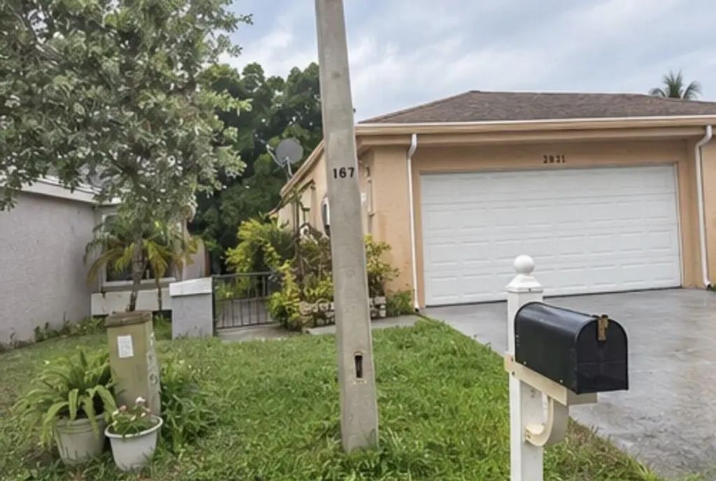 2021 Nw 35th Terrace, Coconut Creek