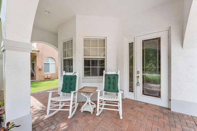 4 of 34 - 310 Venice Boulevard #310, Royal Palm Beach, FL