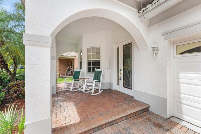 5 of 34 - 310 Venice Boulevard #310, Royal Palm Beach, FL