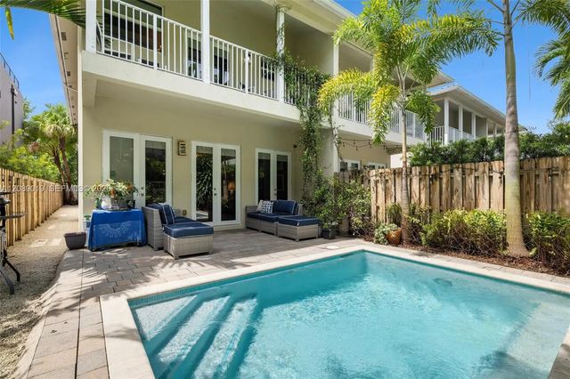 3139 Hibiscus Street #3139, Miami