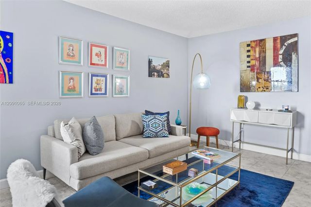 4 of 22 - 1720 Jefferson Street #407, Hollywood, FL