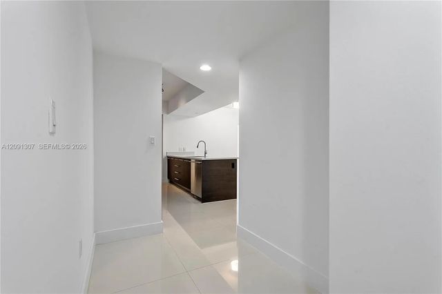2 of 23 - 55 Se 6th Street #3605, Miami, FL