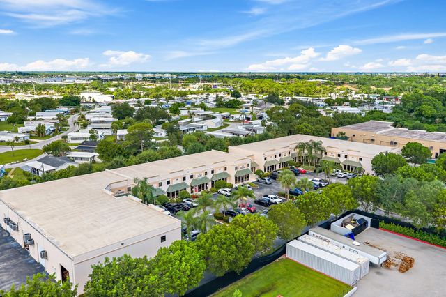 2 of 12 - 2682 Se Willoughby Boulevard ##201, Stuart, FL