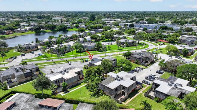2 of 35 - 126 Lake Arbor Drive, Palm Springs, FL