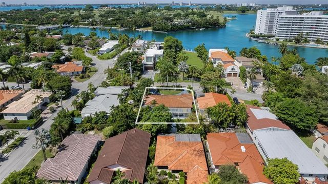 9217 Bay Drive, Surfside