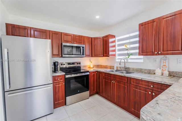 5 of 26 - 153 Nw 6th Street, Homestead, FL