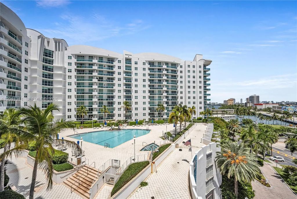 7900 Harbor Island Drive #825, North Bay Village