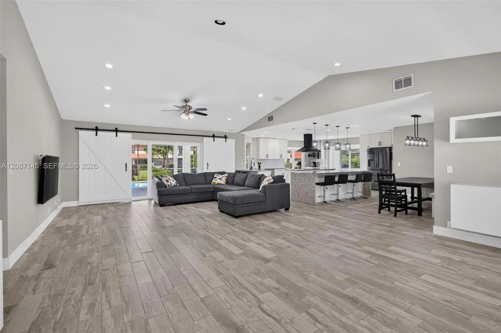 10885 Sw 1st Court, Coral Springs