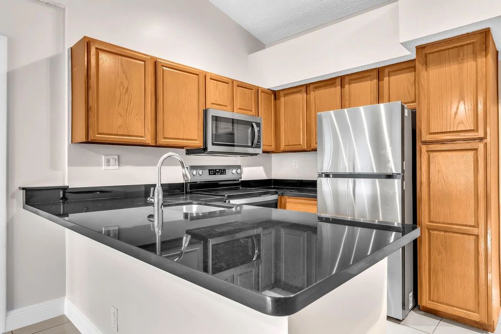 601 Lyons Road #7201, Coconut Creek