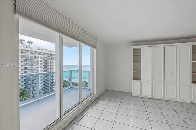 4 of 36 - 2301 Collins Avenue #1420, Miami Beach, FL