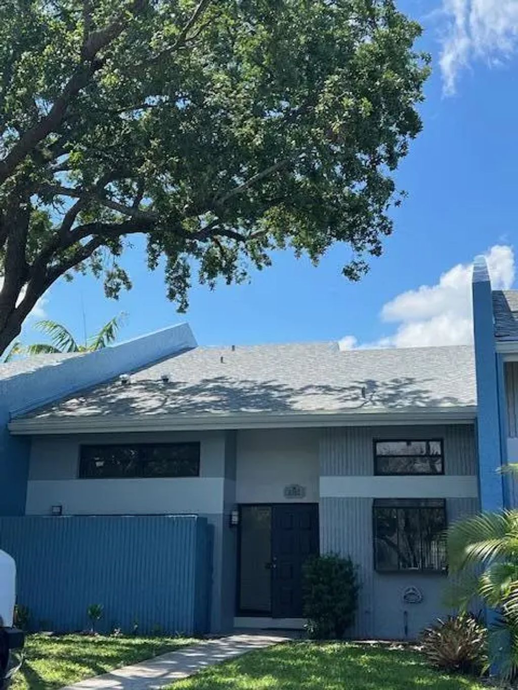 2800 S Oakland Forest Drive #2302, Oakland Park