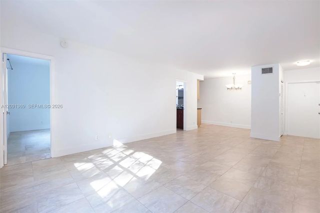 5 of 23 - 2424 Se 17th Causeway #109b, Fort Lauderdale, FL