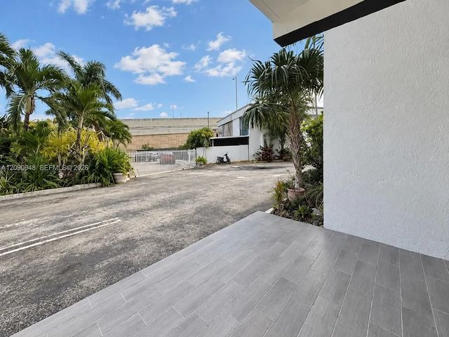 2 of 34 - 3301 Nw 13th Terrace, Miami, FL