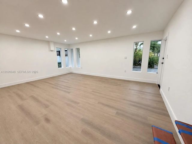 3 of 34 - 3301 Nw 13th Terrace, Miami, FL