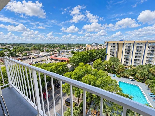 2 of 28 - 4550 Nw 9th Street #901e, Miami, FL