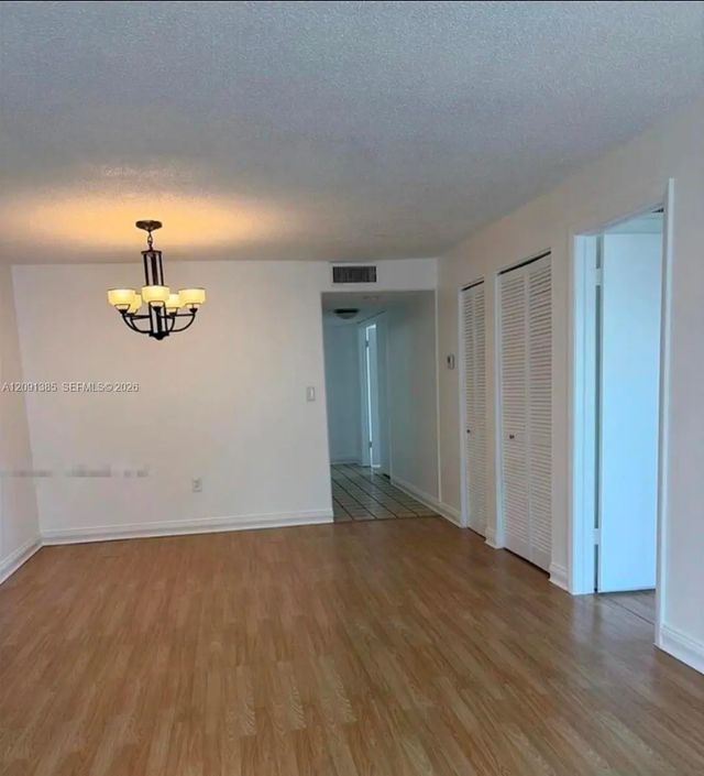5 of 18 - 1150 Collins Avenue #404, Miami Beach, FL
