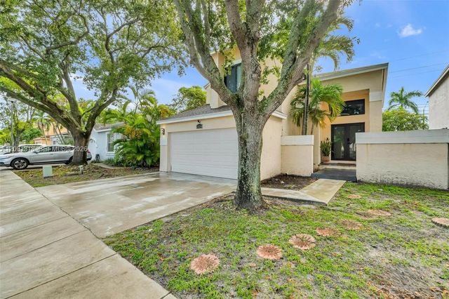 2 of 51 - 2836 W River Run Circle W, Miramar, FL