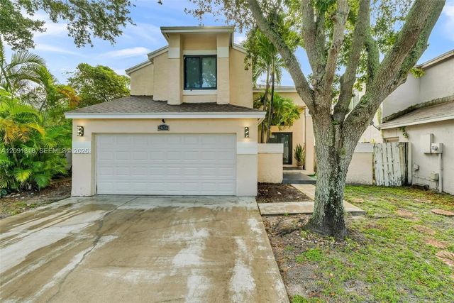 4 of 51 - 2836 W River Run Circle W, Miramar, FL