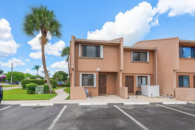 2 of 28 - 139 Sparrow Drive #2a, Royal Palm Beach, FL