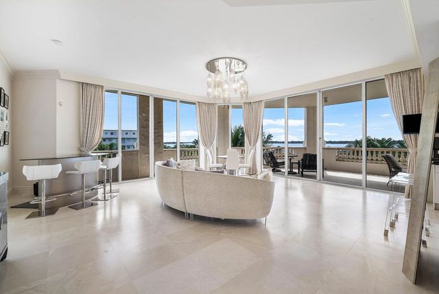 4 of 55 - 3000 S Ocean Boulevard #402, Palm Beach, FL
