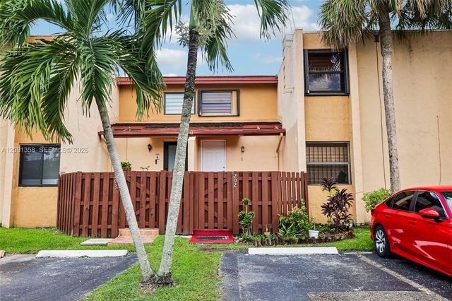 241 W Park Drive #5-202, Miami