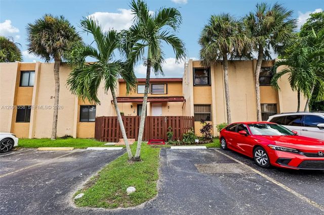 5 of 42 - 241 W Park Drive #5-202, Miami, FL