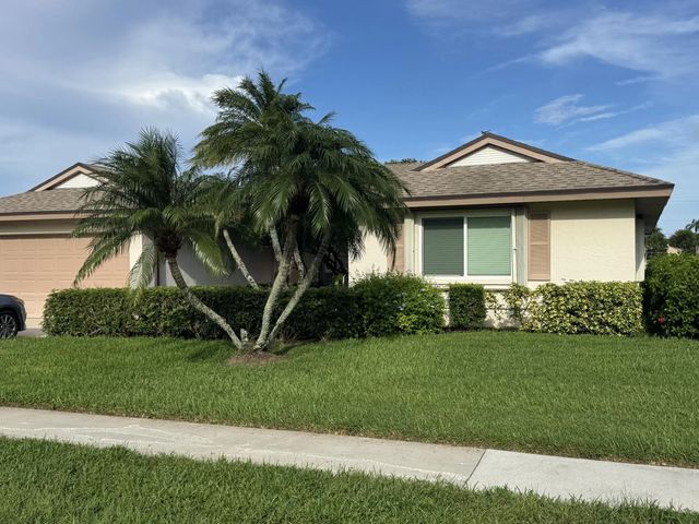 10548 Greentrail Drive S, Boynton Beach