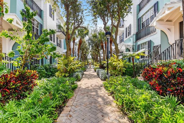 4 of 35 - 361 W Mallory Circle, Delray Beach, FL