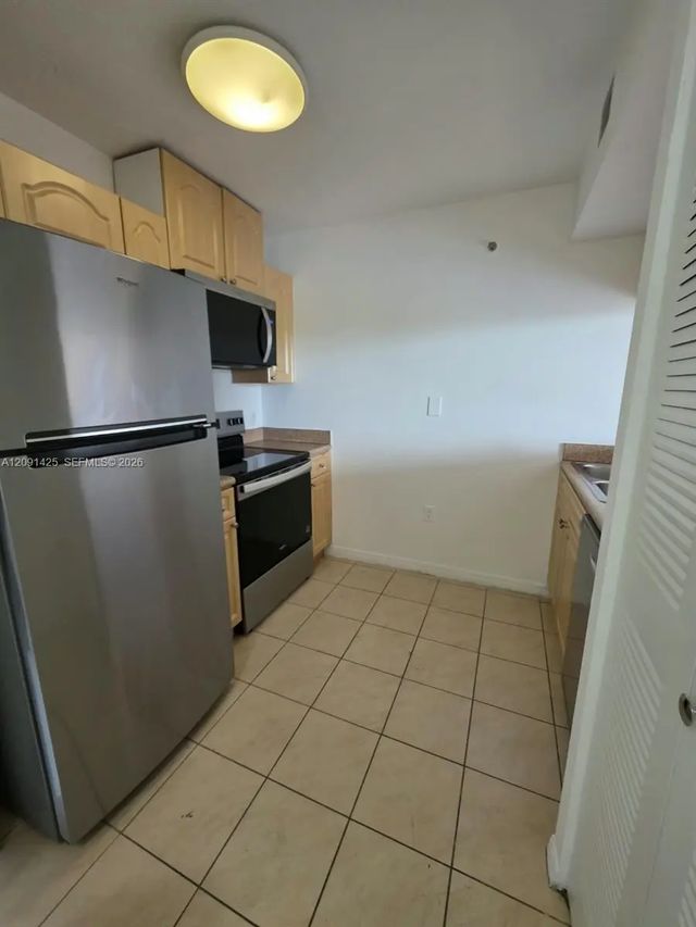 102 Sw 6th Avenue #604, Miami