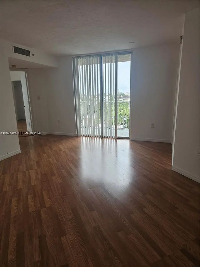 4 of 13 - 102 Sw 6th Avenue #604, Miami, FL