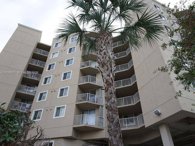 5 of 13 - 102 Sw 6th Avenue #604, Miami, FL