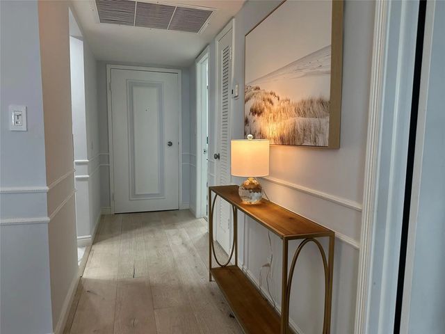 4 of 38 - 336 N Birch Road #4c, Fort Lauderdale, FL