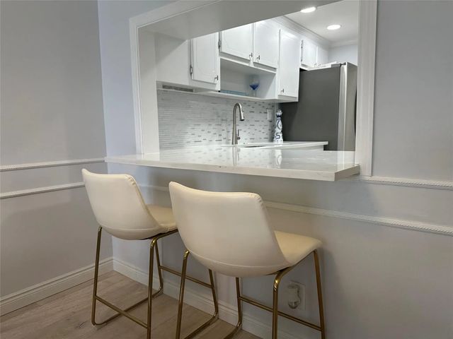 5 of 38 - 336 N Birch Road #4c, Fort Lauderdale, FL