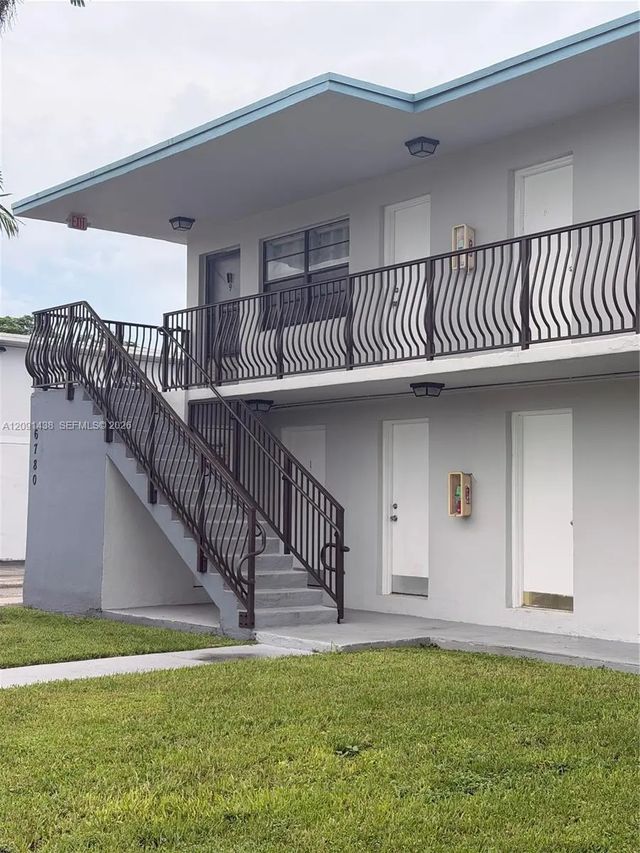 6780 Sw 44th Street #1, Miami