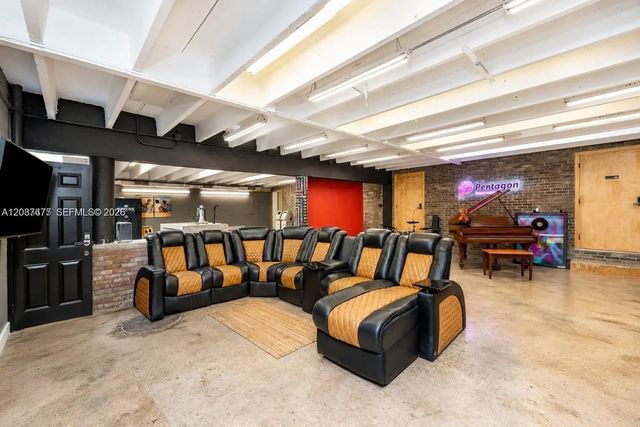 5 of 11 - 7025 Nw 7th Avenue ##main, Miami, FL