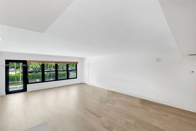 4 of 61 - 3200 Port Royale Drive N #205, Fort Lauderdale, FL