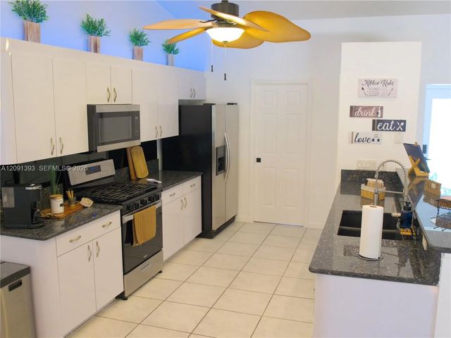4 of 33 - 1882 Sw Alberca Lane, Port St. Lucie, FL