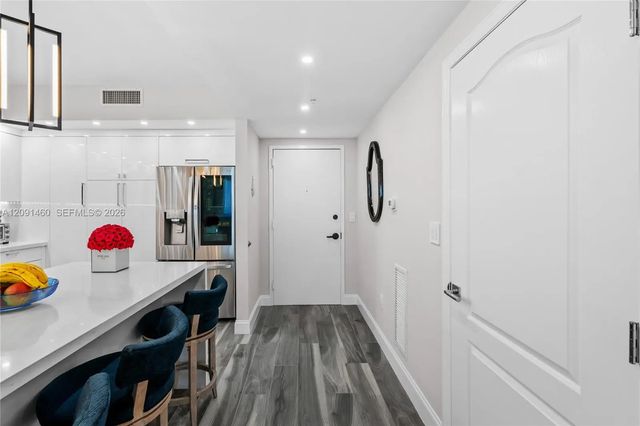 3 of 69 - 17555 Atlantic Boulevard #uph3, Sunny Isles Beach, FL