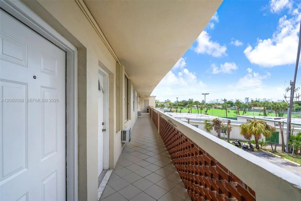 1800 79th St Causeway #a307, North Bay Village