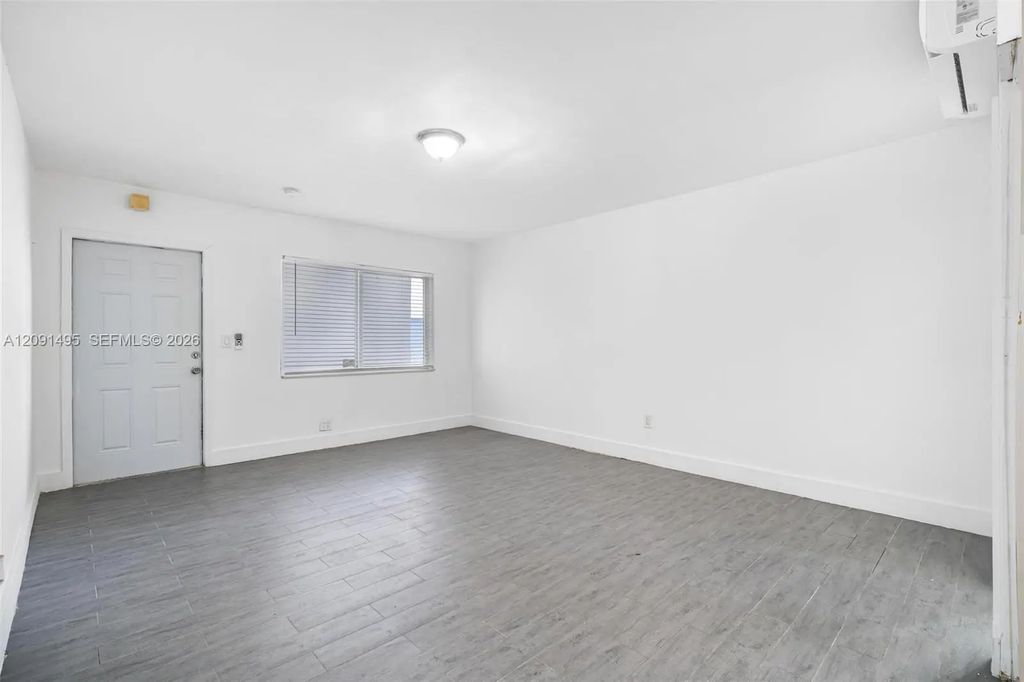 730 Ne 128th Street #4, North Miami