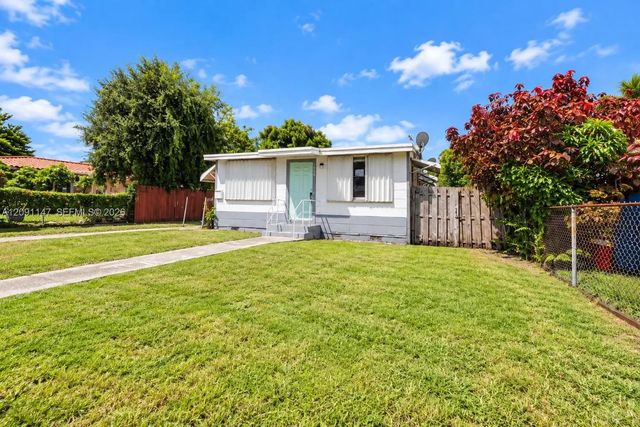 3 of 44 - 526 Nw 44th Avenue, Miami, FL