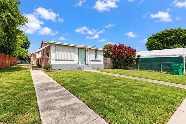 4 of 44 - 526 Nw 44th Avenue, Miami, FL